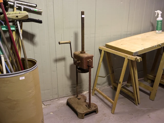 Frieling handpress - afbeelding 1 van  4