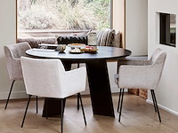 Fries eettafel eik blacknight mat ø129 cm - afbeelding 1 van  8