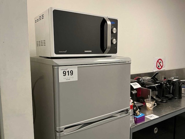 Frigibel fr240 koel/vriescombinatie - afbeelding 1 van  8