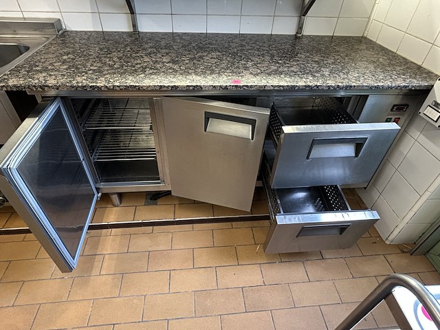 Frigo met natuursteen blad - afbeelding 2 van  6