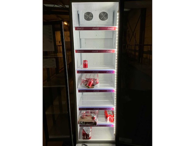 Frigoglass plus-450 vitrinekoelkast - afbeelding 3 van  5