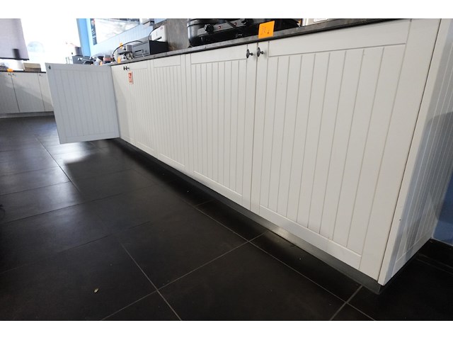 Frigotoonbank in u-vorm - afbeelding 16 van  17