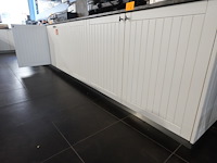 Frigotoonbank in u-vorm - afbeelding 16 van  17