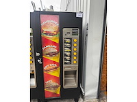Frijado - eurovendor - hotfood - verkoopautomaat - afbeelding 3 van  3