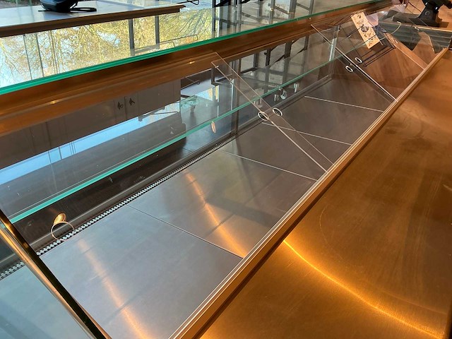 Frilixa - stuart est - koelvitrine bakkerij - afbeelding 7 van  7