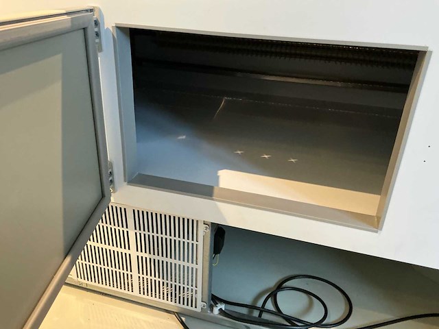 Frilixa stuurt est koelvitrine - afbeelding 6 van  7