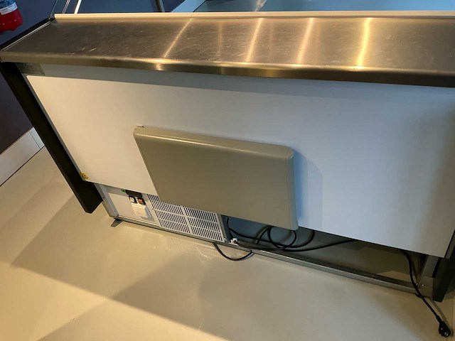 Frilixa stuurt est koelvitrine - afbeelding 6 van  6