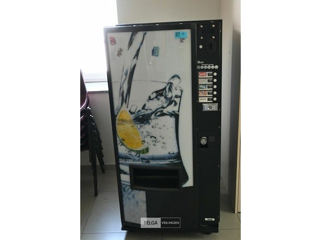 Frisdrank- en blikjesautomaat - afbeelding 1 van  2