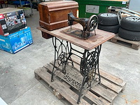 Frister & rossmann antieke naaimachine - afbeelding 1 van  5