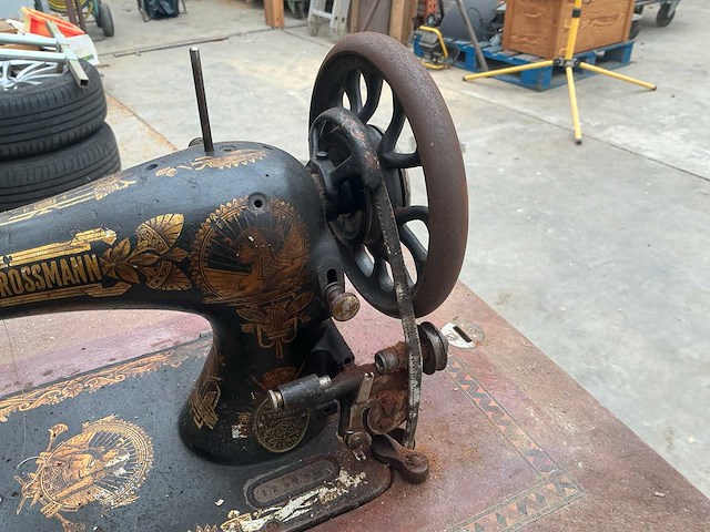Frister & rossmann antieke naaimachine - afbeelding 5 van  5