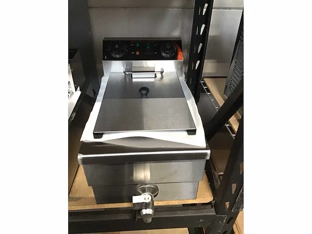 Friteuse 9l met aftapkraan - afbeelding 1 van  6