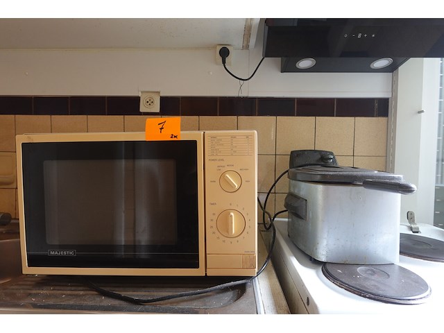Friteuse fritel + microgolf-oven majestic - afbeelding 1 van  5