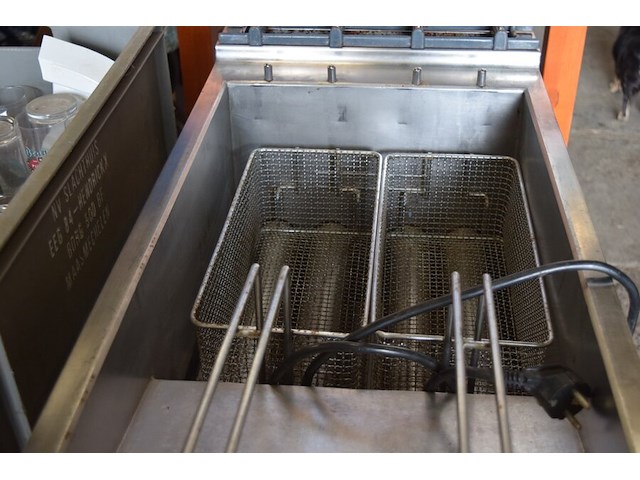 Friteuse op gas, ca. 90x40x90 cm - afbeelding 2 van  5