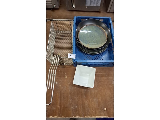 Frituurmand met porcelein - afbeelding 1 van  1