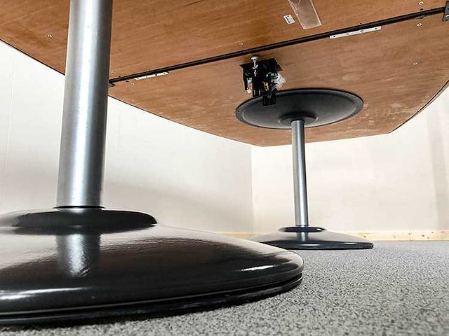 Fritz hansen - ovale vergadertafel - vergadertafel - afbeelding 8 van  17