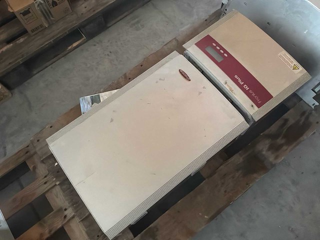 Fronius ig plus 70 v2 transformatoromvormer - afbeelding 1 van  8