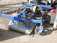 Frontmaaier iseki - afbeelding 4 van  6