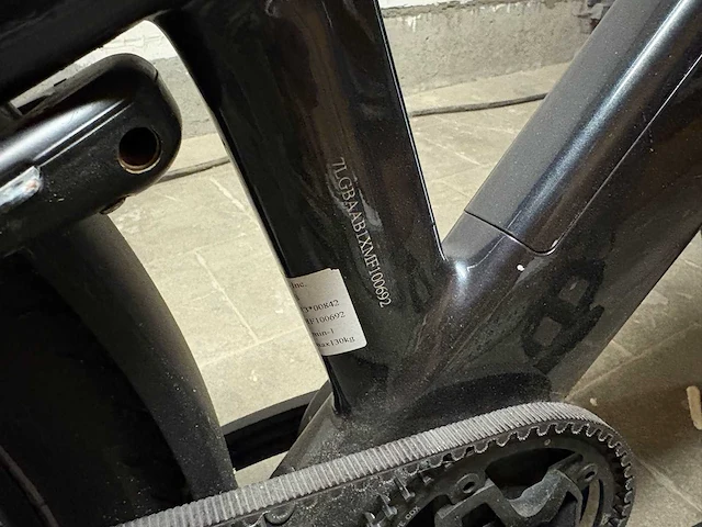 Fuell fluid-1s elektrische fiets - afbeelding 14 van  16