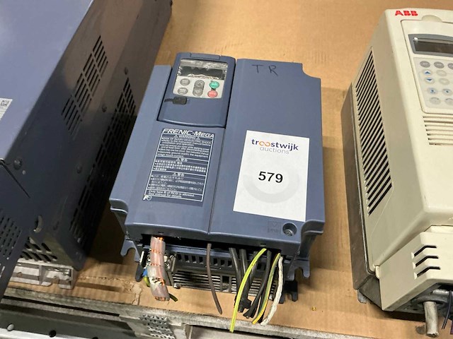 Fuji electric frenic-mega frn11g1e-4e frequentieregelaar - afbeelding 1 van  3