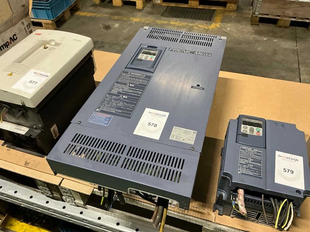 Fuji electric frenic-mega frn55g1e-4ebu frequentieregelaar - afbeelding 1 van  5