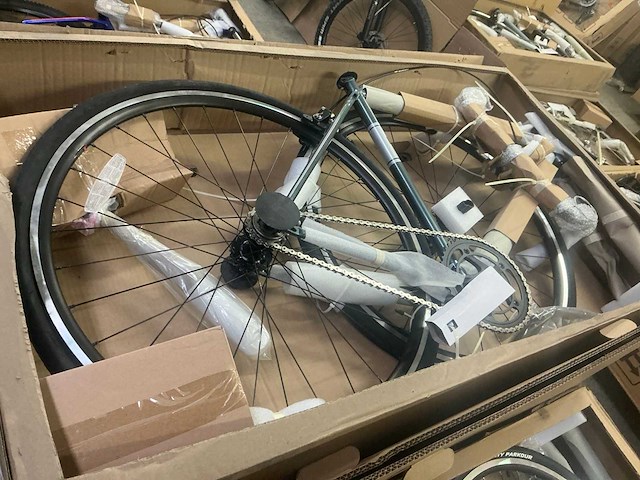 Fuji feather racefiets (4x) - afbeelding 1 van  7