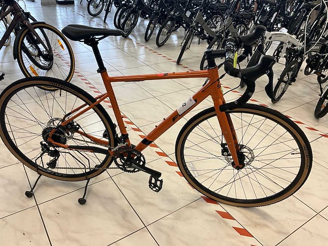 Fuji jari 2.3 racefiets - afbeelding 3 van  5