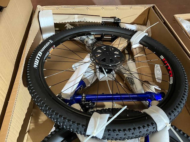 Fuji nevada 27,5" blue (2x) - afbeelding 1 van  4