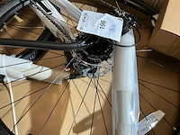 Fuji traverse 1.7 17" satin black /cyan (1x) - afbeelding 2 van  4