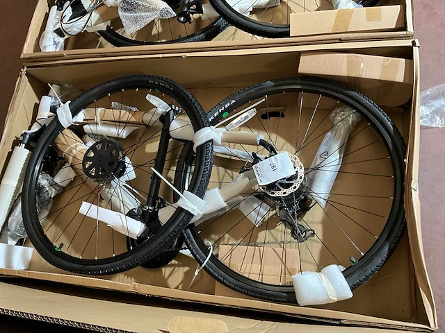 Fuji traverse 1.7 17" satin black / green (1x) - afbeelding 1 van  4