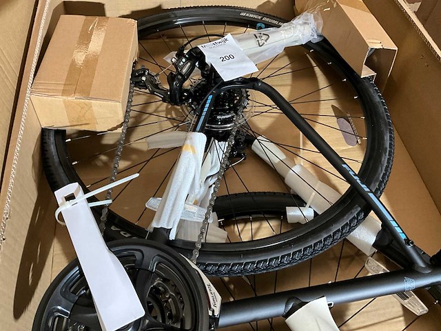 Fuji traverse 1.7 19" satin black /cyan (1x) - afbeelding 3 van  4