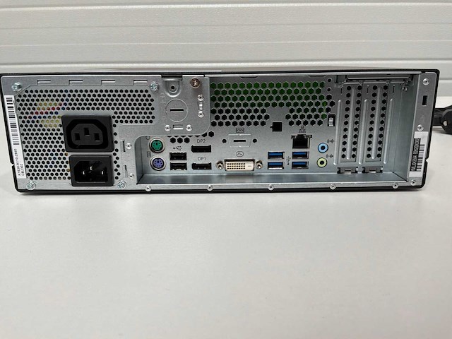 Fujitsu d738/e94+ esprimo desktop - afbeelding 3 van  3