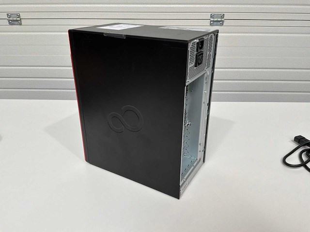Fujitsu p558/e94+ esprimo desktop - afbeelding 2 van  5