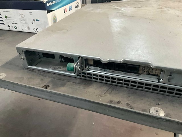 Fujitsu siemens primergy rx100 s3 server - afbeelding 5 van  7