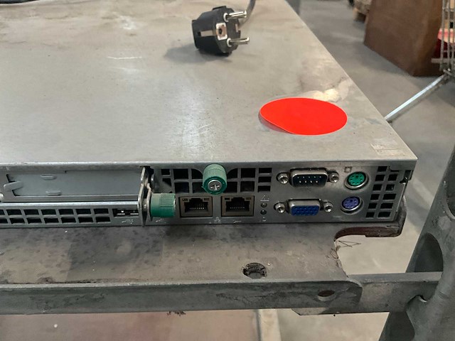 Fujitsu siemens primergy rx100 s3 server - afbeelding 6 van  7