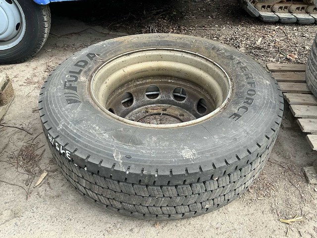 Fulda winterforce vrachtwagenband - afbeelding 1 van  4