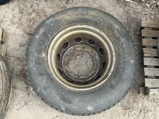 Fulda winterforce vrachtwagenband - afbeelding 2 van  4