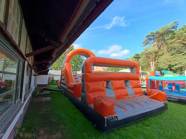 Fun sales survivalbaan hindernisbaan & springkussen - afbeelding 23 van  24