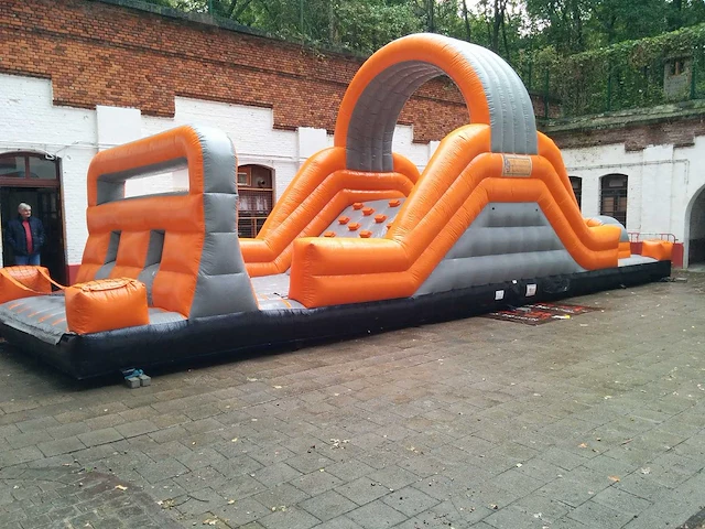 Fun sales survivalbaan hindernisbaan & springkussen - afbeelding 23 van  29