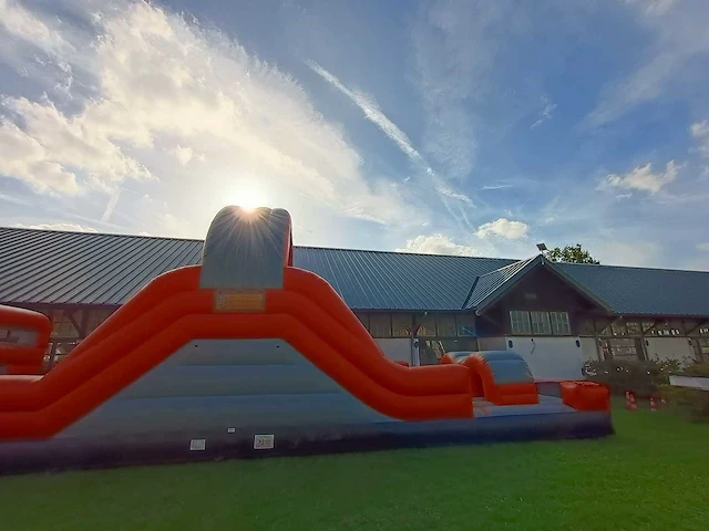 Fun sales survivalbaan hindernisbaan & springkussen - afbeelding 26 van  29