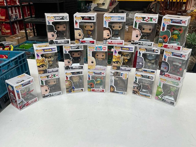 Funko pop! animatie figuur (18x) - afbeelding 1 van  8