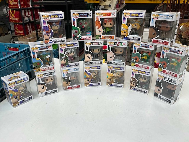 Funko pop! animatie figuur (18x) - afbeelding 1 van  8
