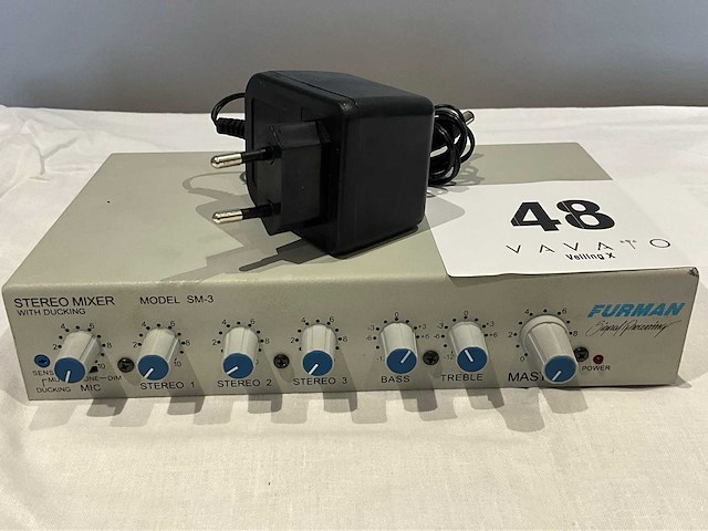 Furman sm-3 analoge mixer - afbeelding 1 van  3