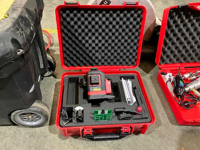 Futech multicross 3d 18vmax bouwlaser - afbeelding 1 van  3