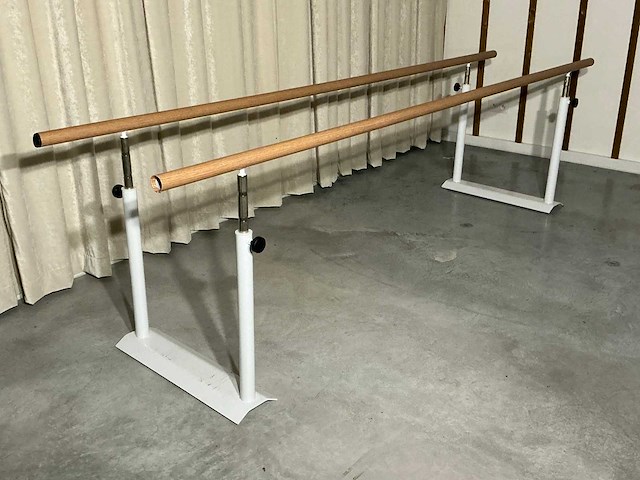 Fysiotherapie loopbrug - afbeelding 1 van  3