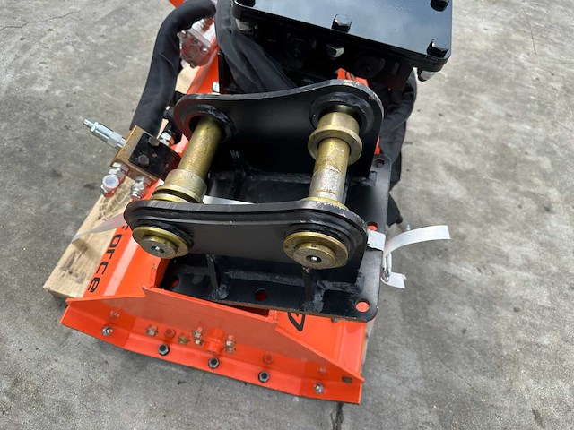 G-force - 2026 - 800lm - klepelmaaier voor graafmachine - afbeelding 14 van  14