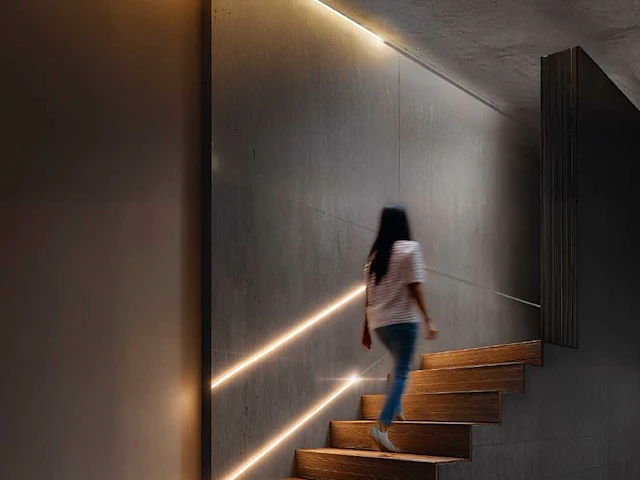 G-tec professionele cob led strip rol, 50 meter, extra warm wit - afbeelding 3 van  10