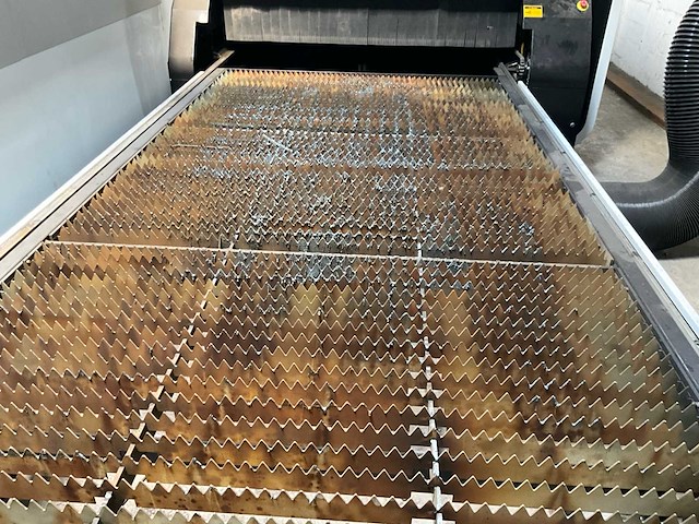 G-weike lf-3015gar sheet & tube fiber laser cutting machine, incl. toebehoren - afbeelding 31 van  42