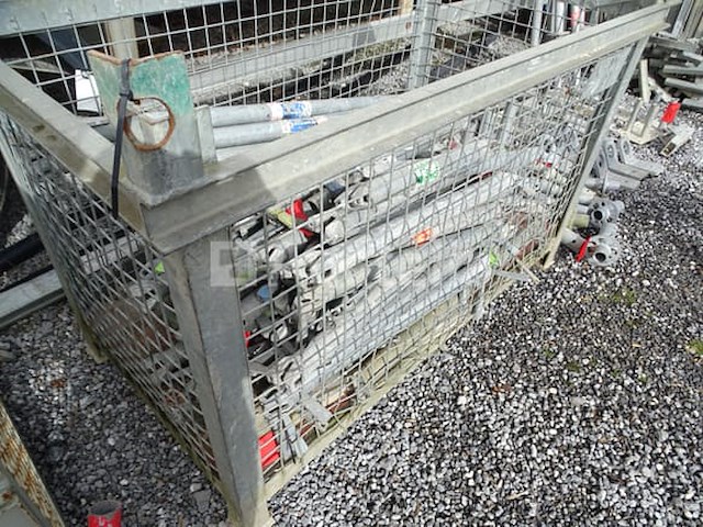 Gaasbak met 85 steigerdwarsliggers - afbeelding 4 van  7