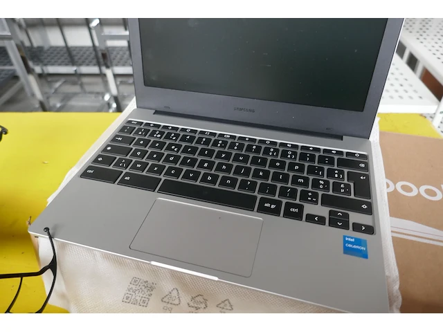 Galaxy chromebook samsung + drone - afbeelding 2 van  5