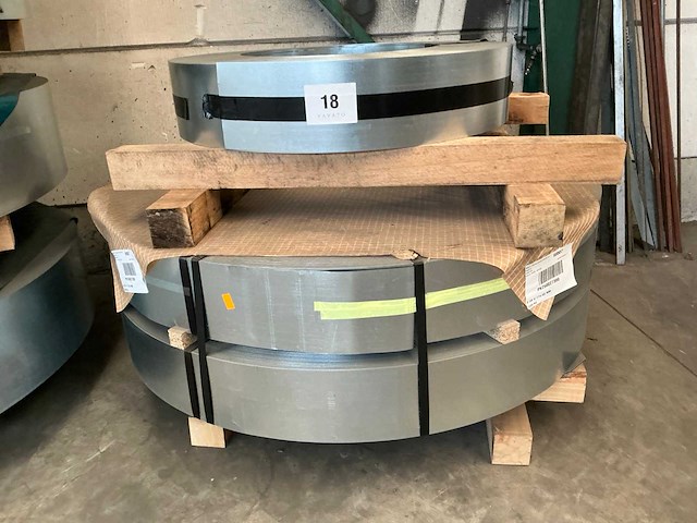 Galva dx51d z100 m a e coil (2x) - afbeelding 1 van  2